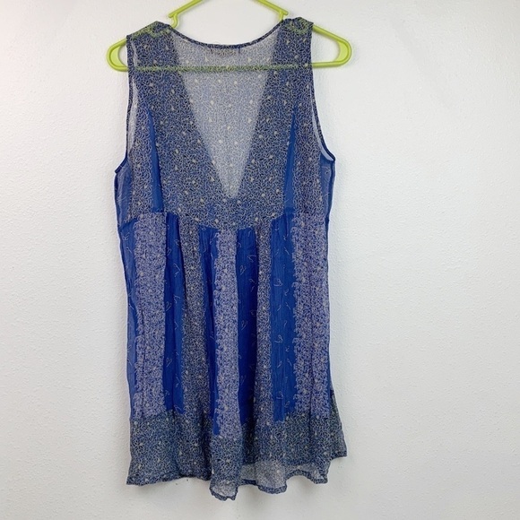 Urban Outfitters Lux: Silk V neck sheer floral sleeveless tunic top blouse EUC - Picture 5 of 7